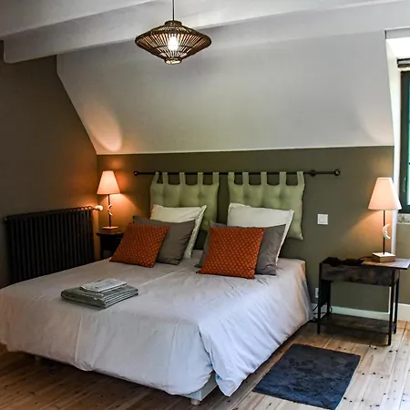 Le Manoir De Menglieu Oda ve Kahvaltı *